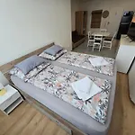 Spirit Apartments Brno, With Possible Parking Apartment *