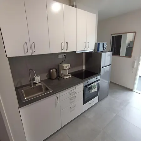 Spirit Apartments, With Garage Parking Possible