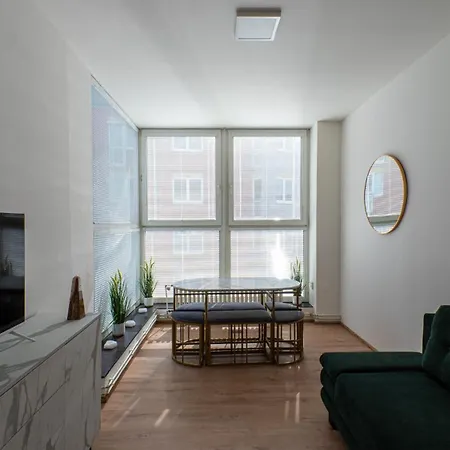 Spirit Apartments, With Garage Parking Possible 布尔诺