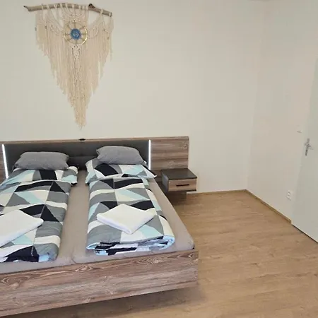 Spirit Apartments, With Garage Parking Possible 布尔诺